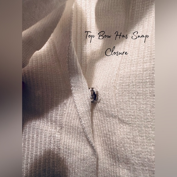 NWT Women’s Textured Knit Crew Neck Long Sleeved Sweater White Size L - Picture 4 of 7